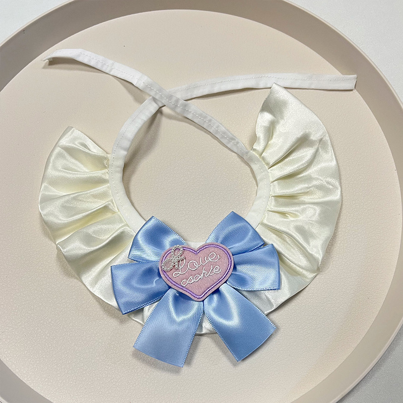 猫服 愛らしいハート飾り付き襟巻きリボン首輪