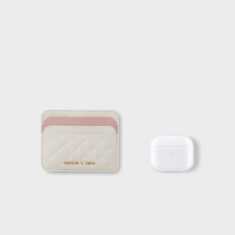 二つ折り財布 キルティング模様の薄型カードケース