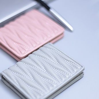 二つ折り財布 波模様キルティングミニ財布