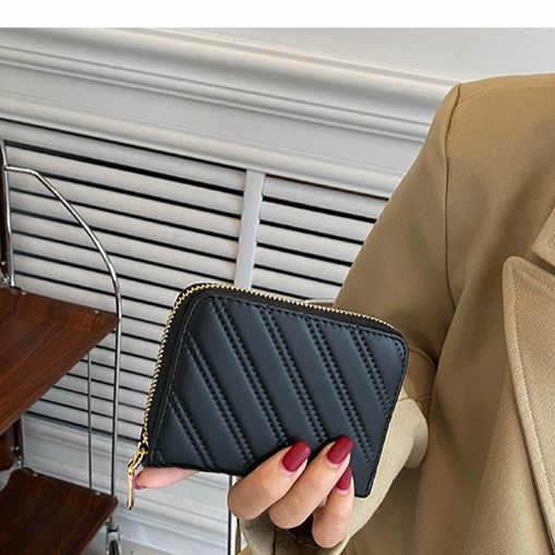二つ折り財布 キルティングステッチ コンパクト財布