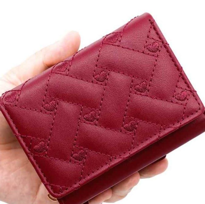  格子模様の上品ミニ財布