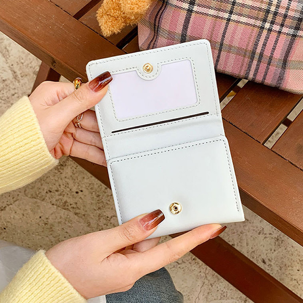 二つ折り財布 女性用型押し加工コンパクト財布薄型軽量二つ折り短財布
