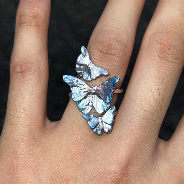 ペア アクセサリー 幻想的 蝶々オープンリング 華やかグラデーション