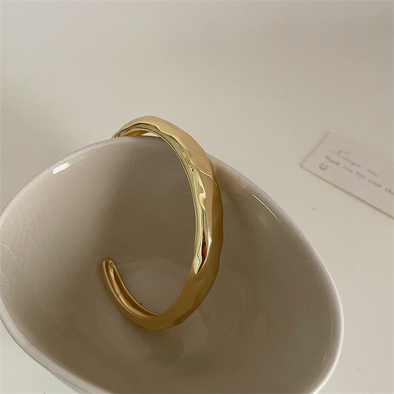 ペア アクセサリー 不規則デザイン高級感バングル ペア腕輪