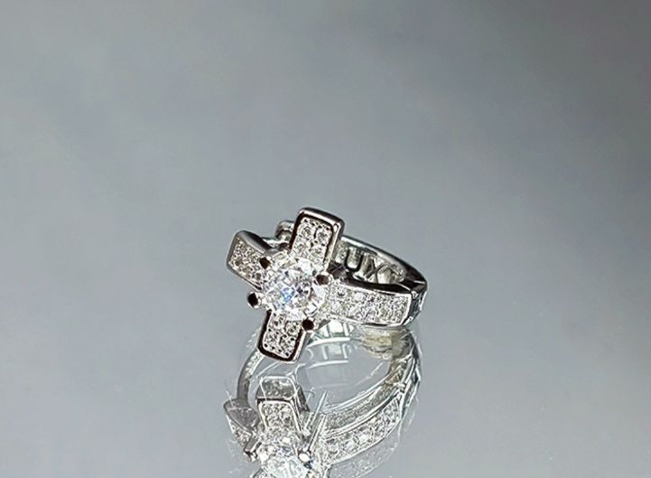 ペア アクセサリー ピアス 十字輝石 フープピアス