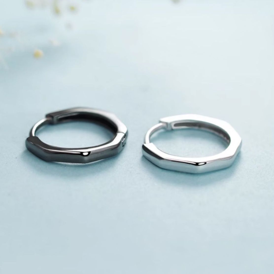 ペア アクセサリー ピアス 多角形刻印