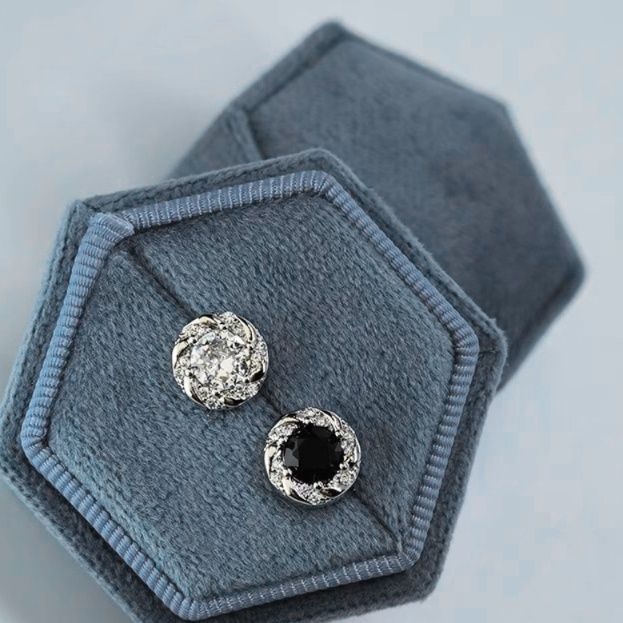 ペア アクセサリー ピアス 花蕾輝石