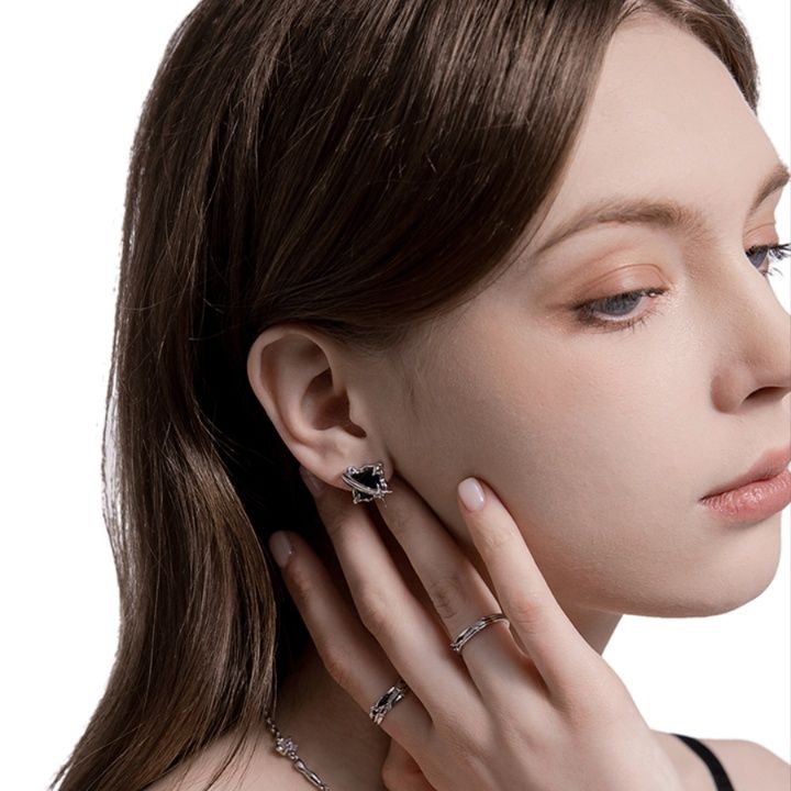 ペア アクセサリー ピアス 宝石の輝き
