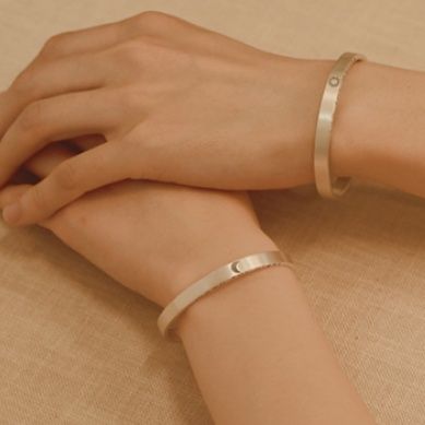 ペア アクセサリー バングル 日月繋ぎ 想いのバングル