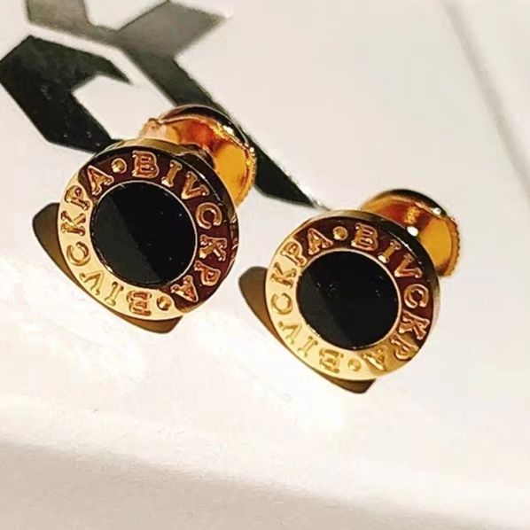 ペア アクセサリー ピアス 円形浮彫り文様