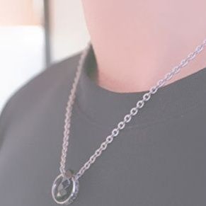 ペア アクセサリー 二連リングモチーフ刻印入りペアネックレス