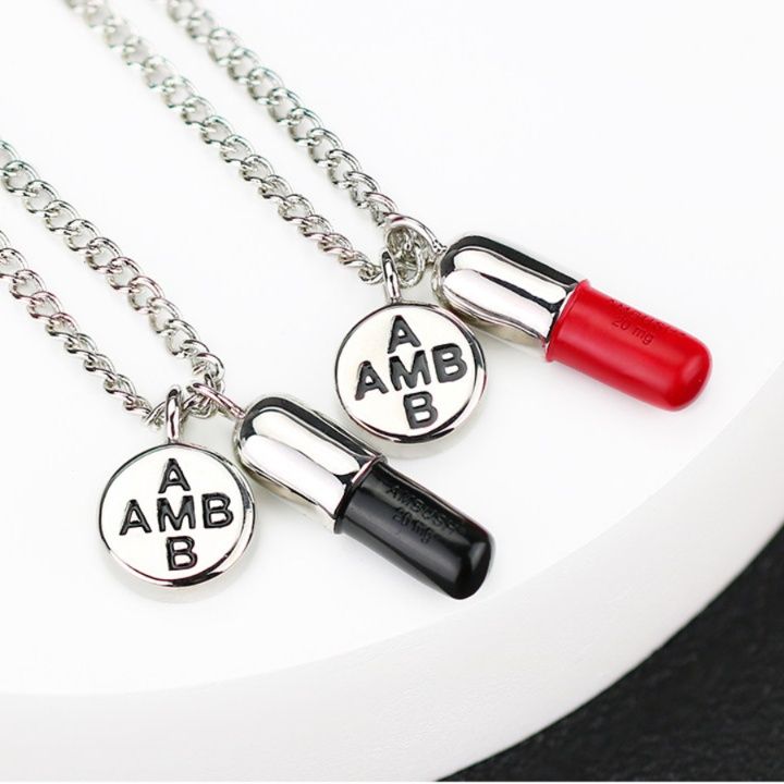 ペア アクセサリー カプセル型チャーム付きペアネックレス