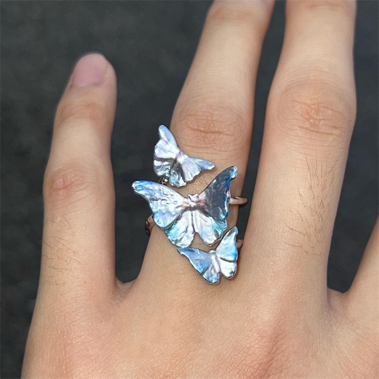 ペア アクセサリー 幻想的 蝶々オープンリング 華やかグラデーション