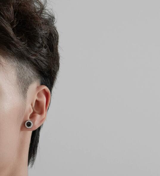 ペア アクセサリー カップル お揃い 円形 ピアス 黒白 ラインストーン