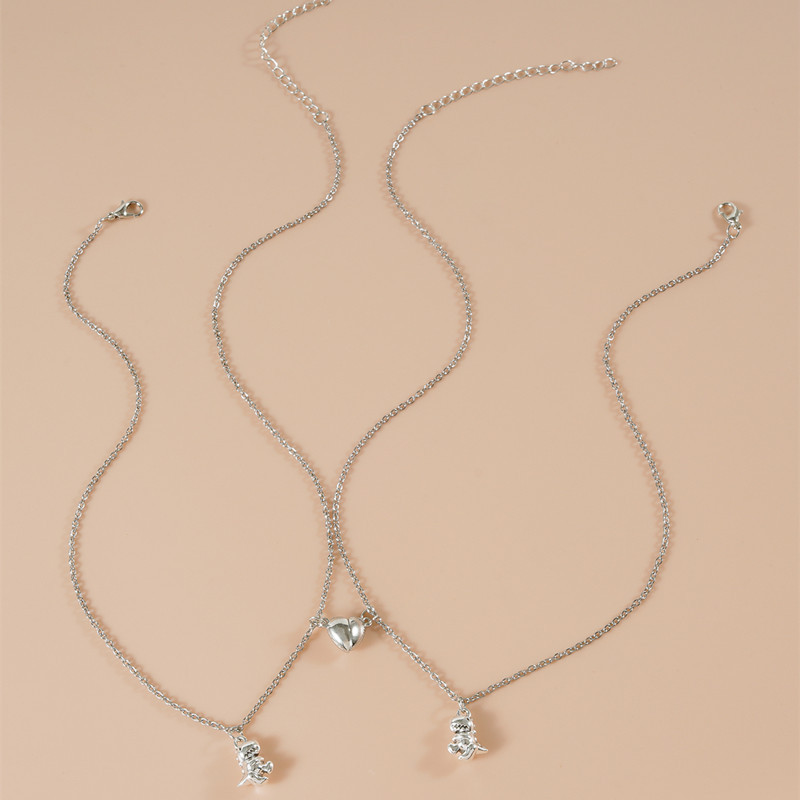 ペア アクセサリー 恐竜モチーフハート付きネックレス