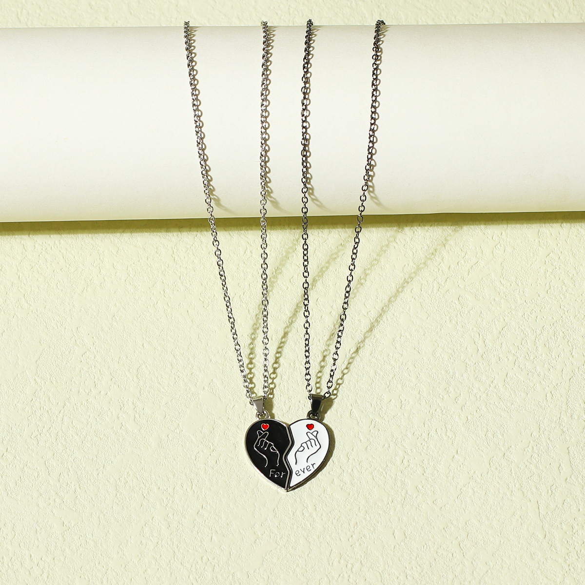 ペア アクセサリー 永遠の約束ハート型小指モチーフペアネックレス