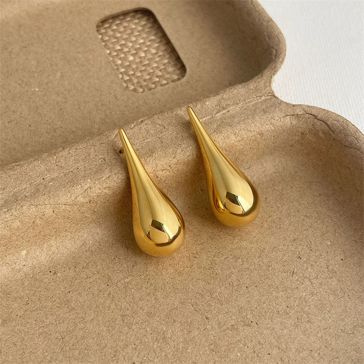 ペア アクセサリー 水滴型金属ピアス 金色銀色 日常使い通勤対応