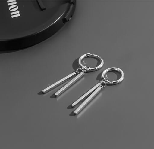 ペア アクセサリー カップル向け縦型バー ピアス ペア セット