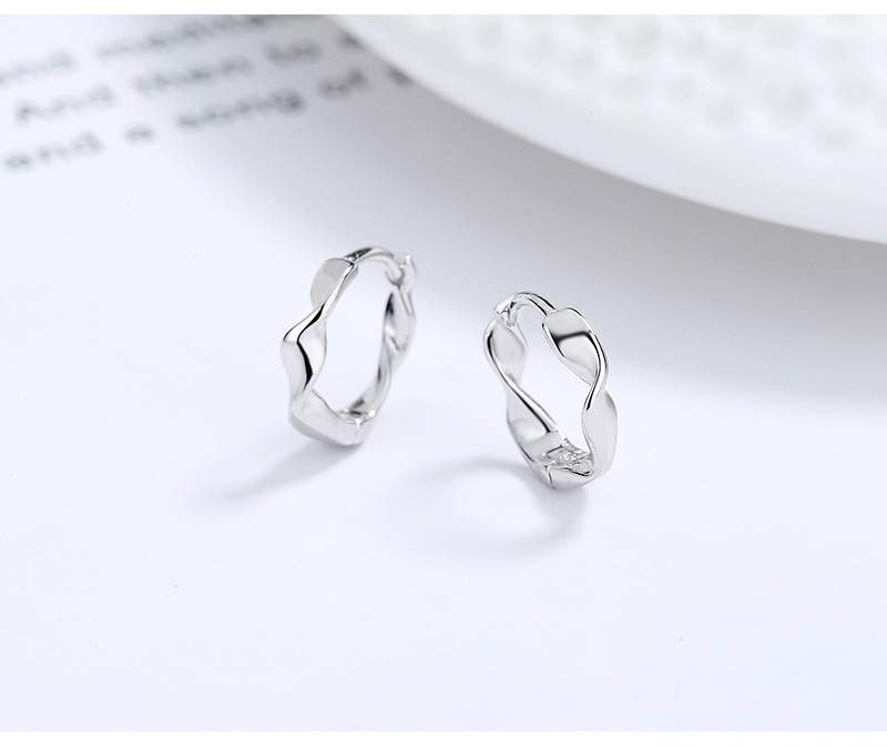 ペア アクセサリー ピアス 流線美ねじれフープピアス