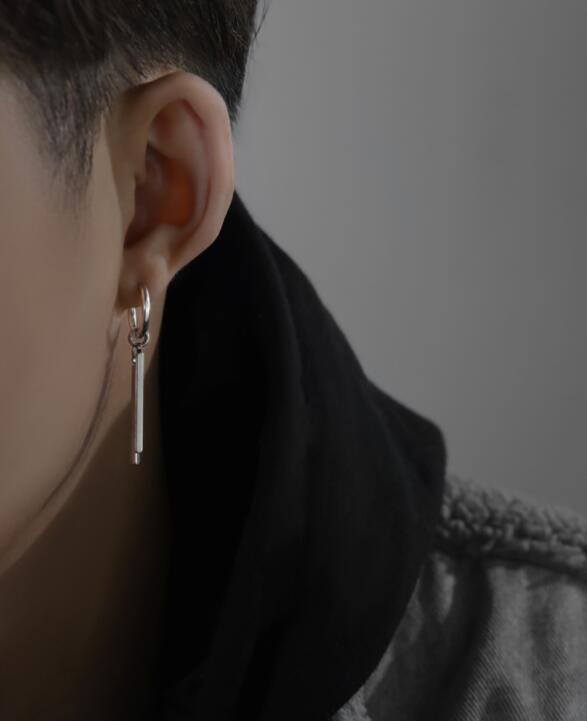 ペア アクセサリー カップル向け縦型バー ピアス ペア セット