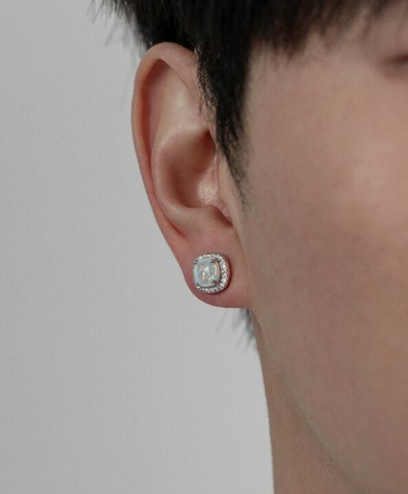 ペア アクセサリー 虹色オパール風ペアピアス 男女兼用スタッドタイプ