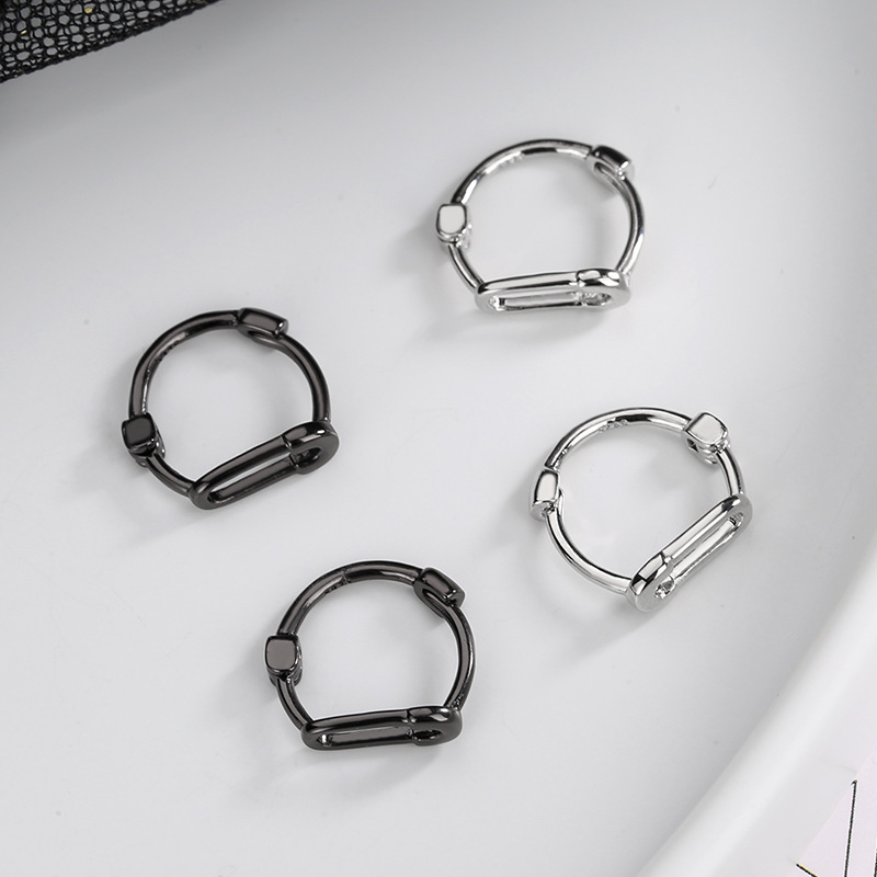 ペア アクセサリー ピアス クリップモチーフ