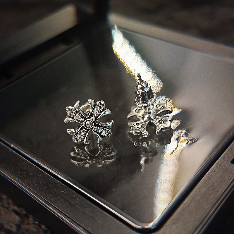 ペア アクセサリー ピアス 雪華の輝き 十字花ピアス