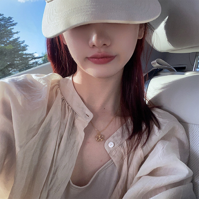 ペア アクセサリー 錆びにくいハート型ペアネックレス 優しいデザイン