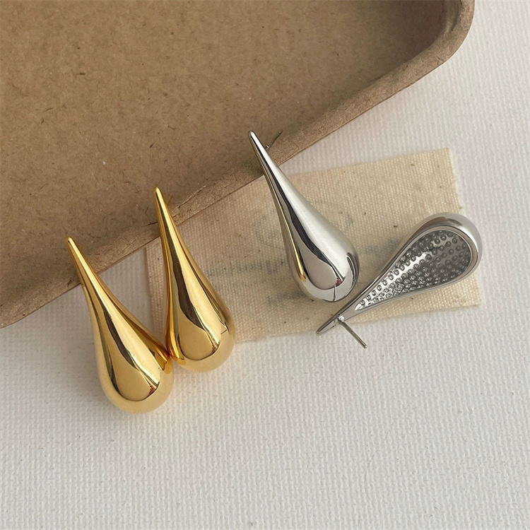 ペア アクセサリー 水滴型金属ピアス 金色銀色 日常使い通勤対応