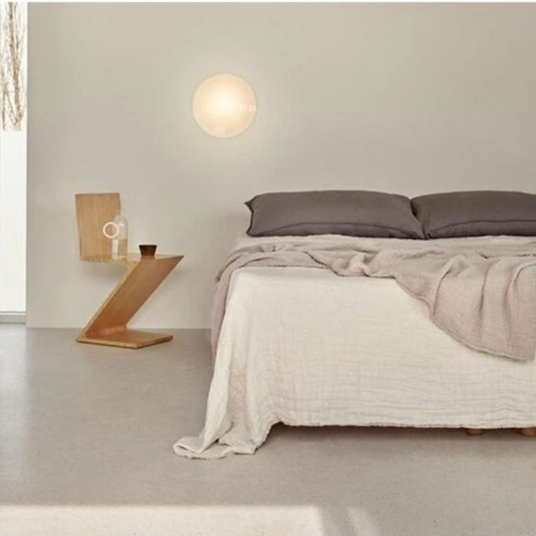 ベッドサイドテーブル 大きめ ジグザグ型木製椅子 観賞用サイドテーブル