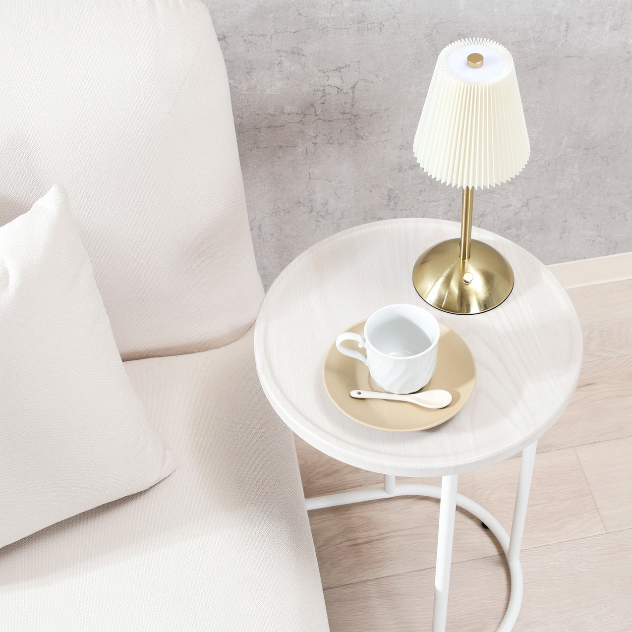 https://fulmo-img-server.com/night-tables/e86ec7cc-56cd-41b1-8ecc-b76370cd7676.jpg