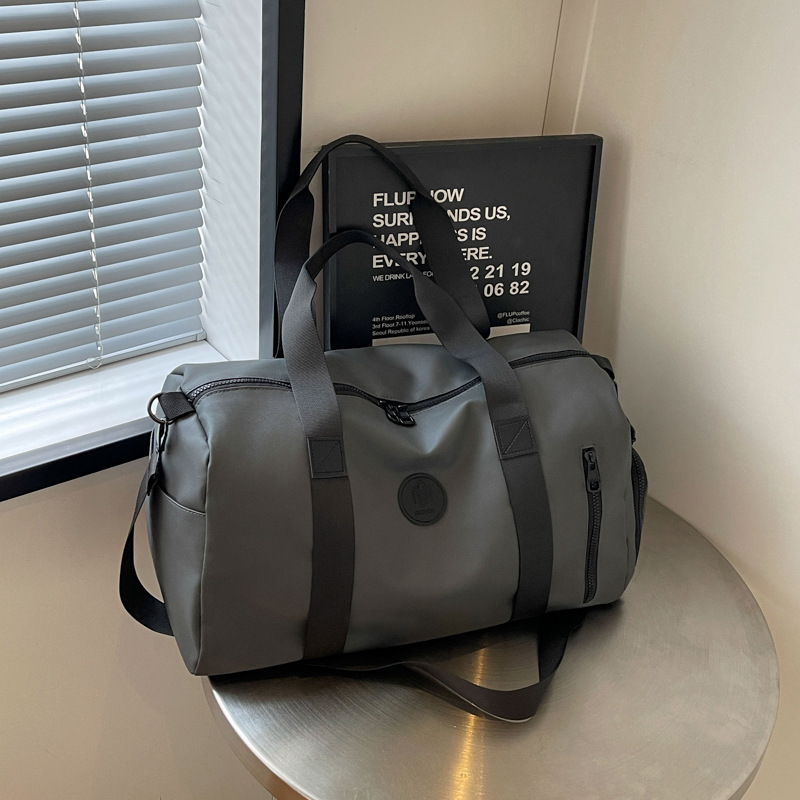 2wayバッグ 多機能ポケット付き軽量　ボストンバッグ