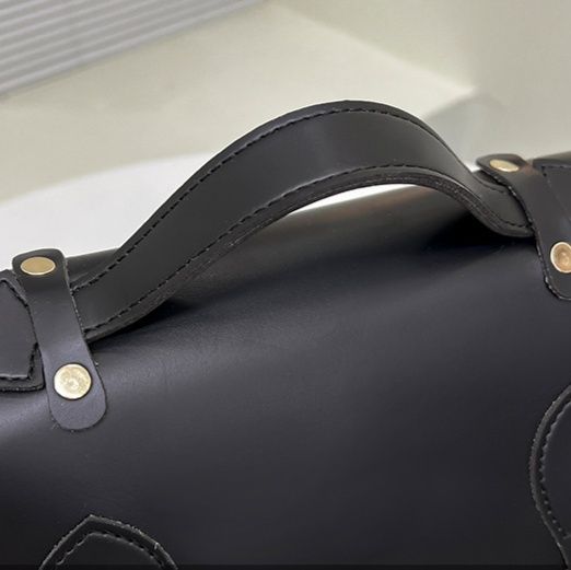 2wayバッグ クラシック二重金具サッチェル手提げ鞄