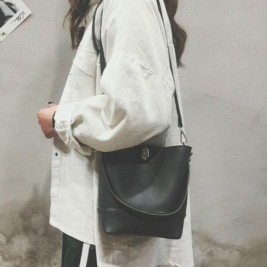 2wayバッグ ユーティリティバッグ 斜めがけ 肩掛け 小さめ 大人きれいめ