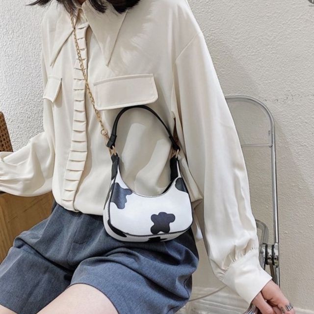 2wayバッグ 牛柄ユーティリティバッグ 小さめ斜めがけ女性用軽量鞄