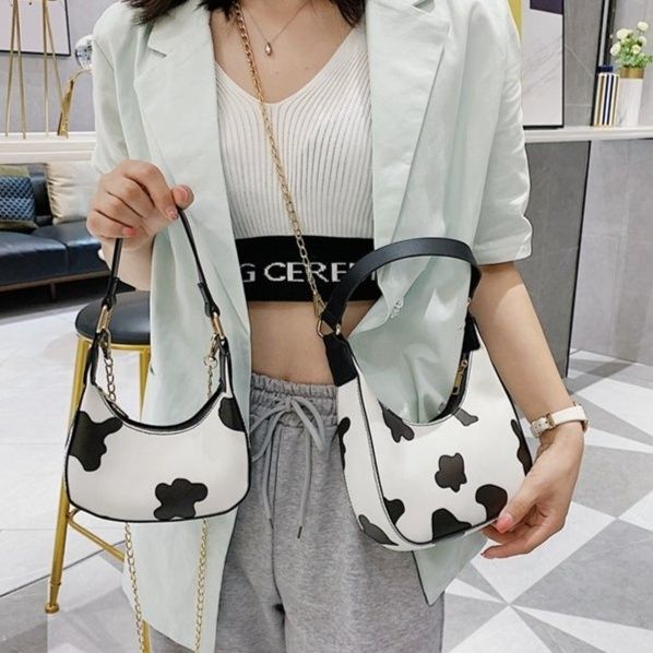 2wayバッグ 牛柄ユーティリティバッグ 小さめ斜めがけ女性用軽量鞄