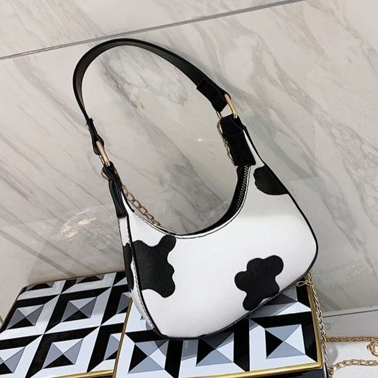 2wayバッグ 牛柄ユーティリティバッグ 小さめ斜めがけ女性用軽量鞄