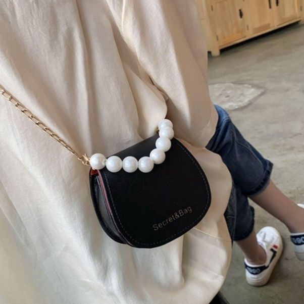 2wayバッグ 真珠チェーン小型斜めがけユーティリティバッグ