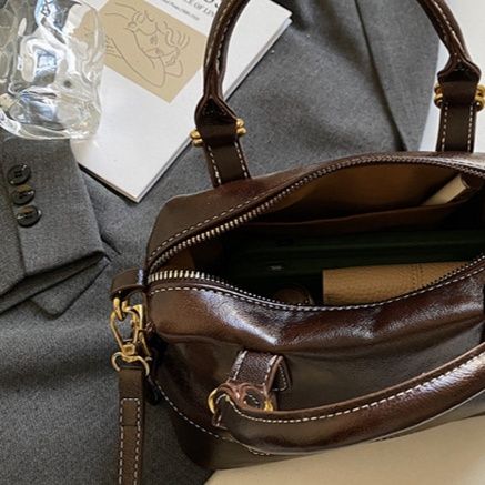  コンパクトハンドル付き本革風2wayミニボストンバック