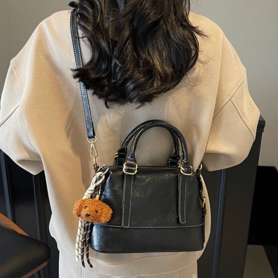  コンパクトハンドル付き本革風2wayミニボストンバック