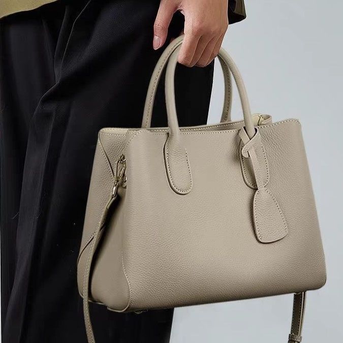 2wayバッグ 上品な本革仕様手提げショルダー多機能バッグ