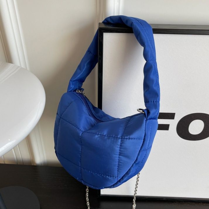 2wayバッグ キルティング風小型半月形ハンドバッグ