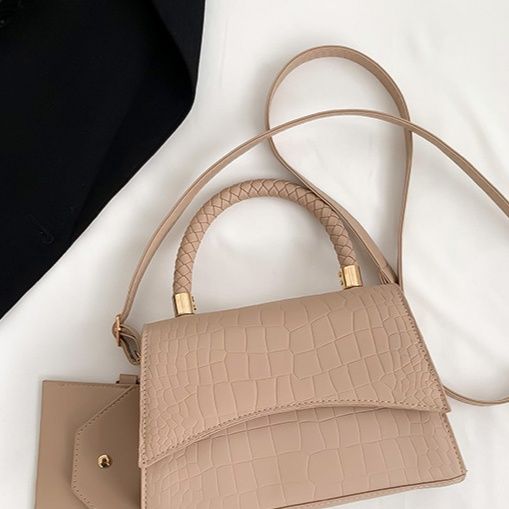 2wayバッグ 編み込みハンドル付きクロコダイル風型押しハンドバッグ