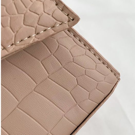 2wayバッグ 編み込みハンドル付きクロコダイル風型押しハンドバッグ