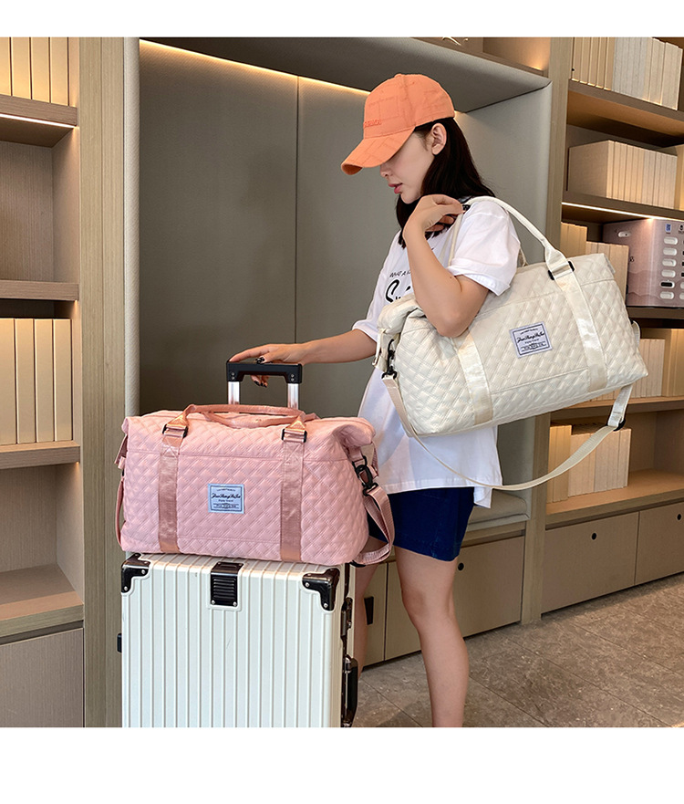 2wayバッグ キルティング加工大容量　ボストンバッグ