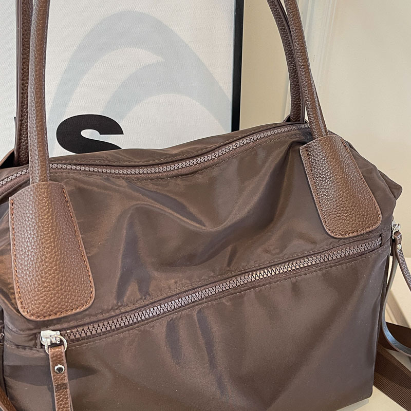 2wayバッグ 柔らか素材の斜め掛け　トートバッグ