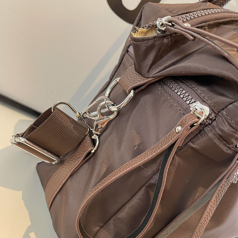 2wayバッグ 柔らか素材の斜め掛け　トートバッグ