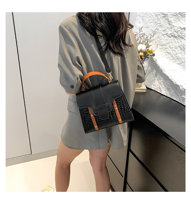 2wayバッグ 型押しデザイン配色ベルト付き　ショルダーバッグ