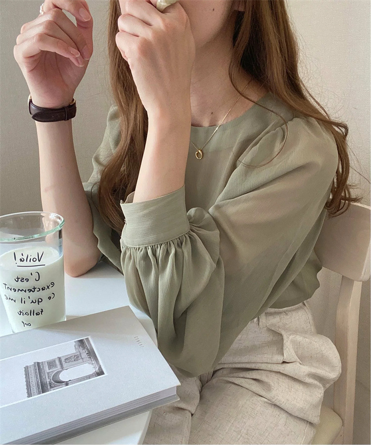 フォーマルカジュアル 謝恩会対応シアーブラウス ふんわり袖 透け感 上品レディース