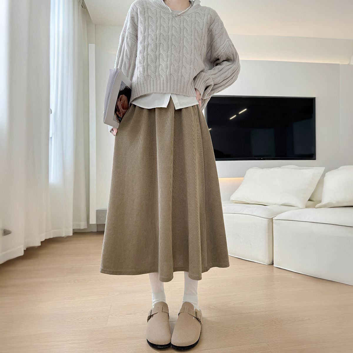 フォーマルカジュアル 通勤用裾広がりフレアスカート膝下丈